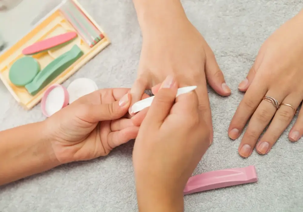 Manicure japoński - Wady, ograniczenia i alternatywy. Czy warto?