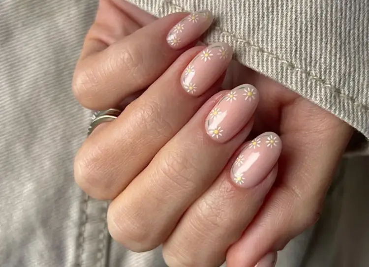 Wielkanocny manicure - Świeże wzory, które nosisz dłużej!